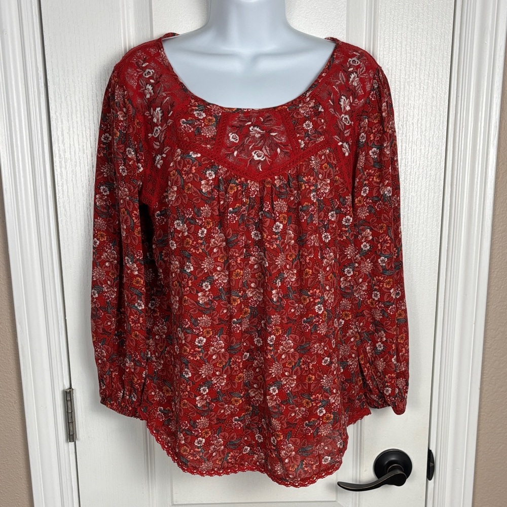 Mason & Belle Women's Lacey Long Sleeve Pull Over Red Floral Blouse Size S NWT
